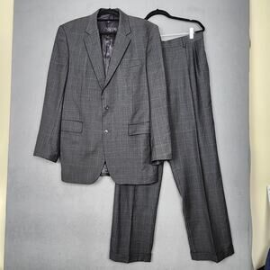Jos A Bank Suit Mens 42L Gray 100% Wool Windowpane Plaid 2 Button Pants